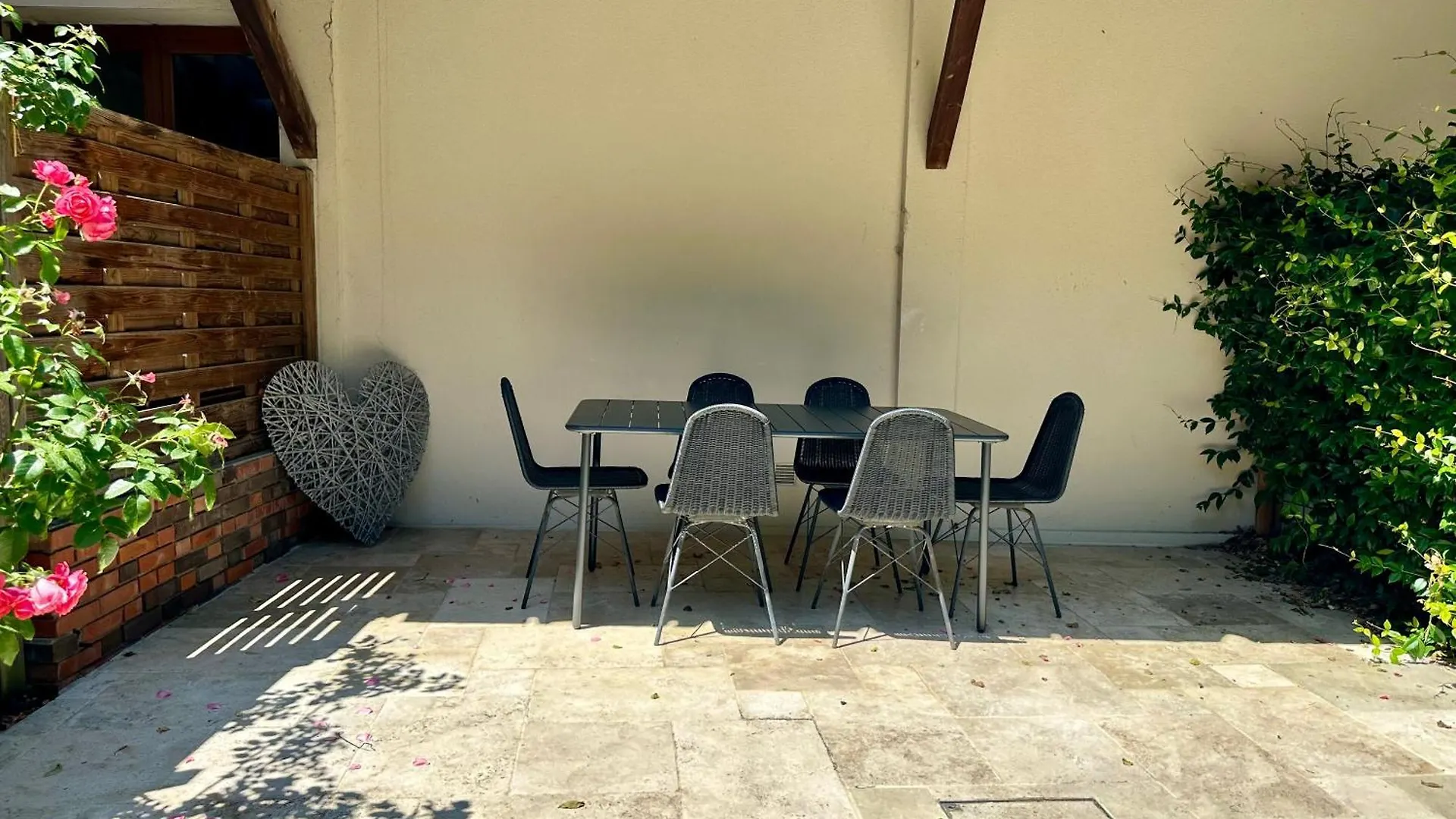 Le Clos Fleuri Chatillon-sur-Chalaronne France